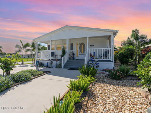 2346 Coconut Palm Drive NE, Palm Bay, FL 32905