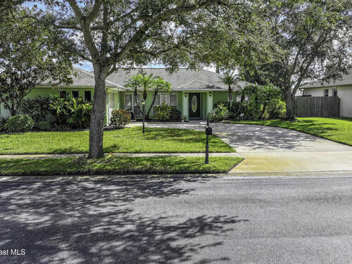 3083 Forest Creek Drive, Melbourne, FL 32901