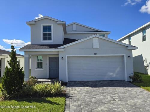 762 Papillon Street SW, Palm Bay, FL 32908