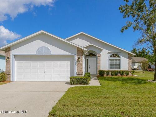 1007 Pine Creek Circle NE, Palm Bay, FL 32905