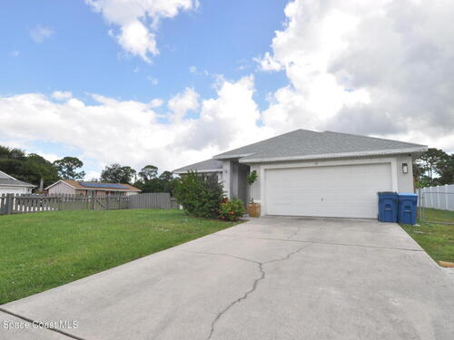 911 Eldron Boulevard SE, Palm Bay, FL 32909