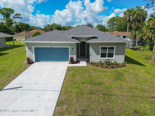 826 Hartsdale Avenue SW, Palm Bay, FL 32908