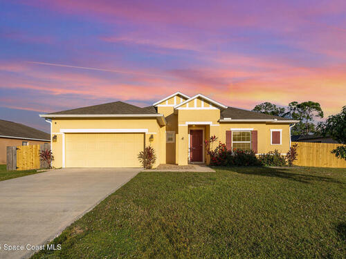 253 Melba Avenue NW, Palm Bay, FL 32907