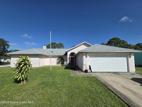 997 Hood Street NW, Palm Bay, FL 32907