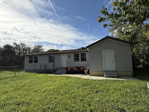 1685 Savana Drive, Merritt Island, FL 32952