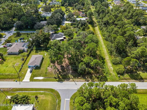 714 SE Sarasota Drive SE, Palm Bay, FL 32909