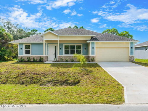 276 Americana Boulevard NW, Palm Bay, FL 32907