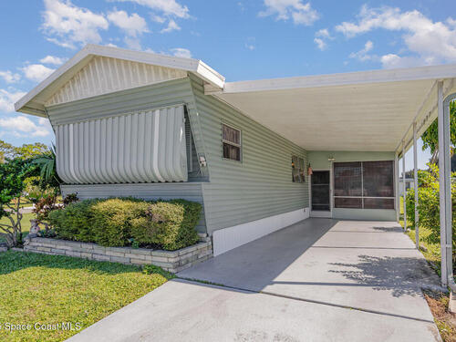 221 Berry Court NE, Palm Bay, FL 32907