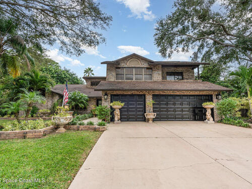 562 Lake Ashley Circle, Melbourne, FL 32904