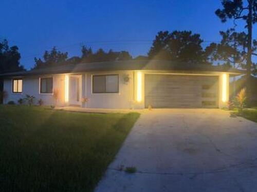 462 Breakwater Street SE, Palm Bay, FL 32909