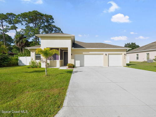 434 Borraclough Avenue NW, Palm Bay, FL 32907