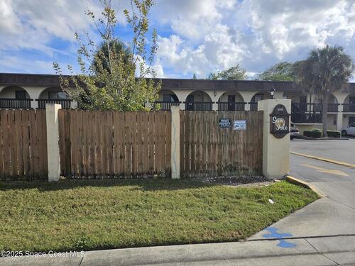 205 Palmetto Avenue, Merritt Island, FL 32953