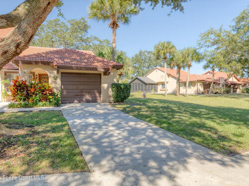 898 Brow Court NE, Palm Bay, FL 32905