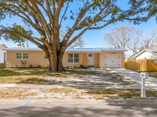 2209 Iona Drive, Cocoa, FL 32926