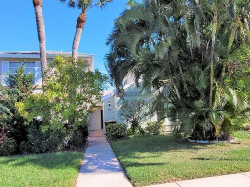 1485 Malibu Circle NE, Palm Bay, FL 32905