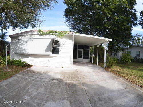 1056 Wren Circle, Barefoot Bay, FL 32976