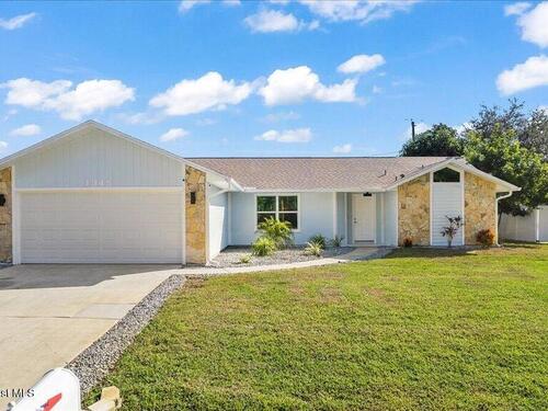 1345 Prospect Circle NE, Palm Bay, FL 32907