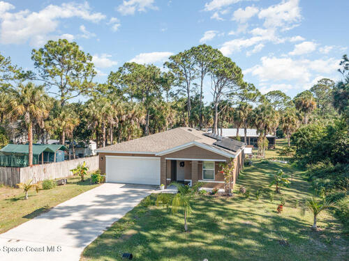 711 Darlington Avenue SW, Palm Bay, FL 32908