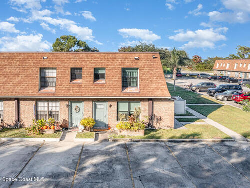 1300 Arlington Lane NE, Palm Bay, FL 32905