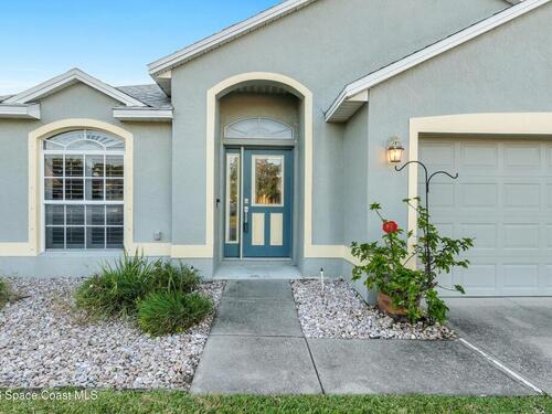 595 Sedgewood Circle S, Melbourne, FL 32904