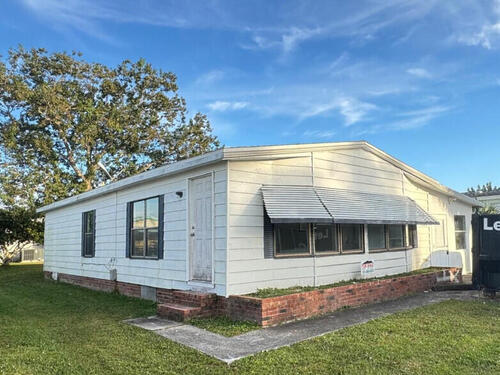 1973 Mango Street NE, Palm Bay, FL 32905