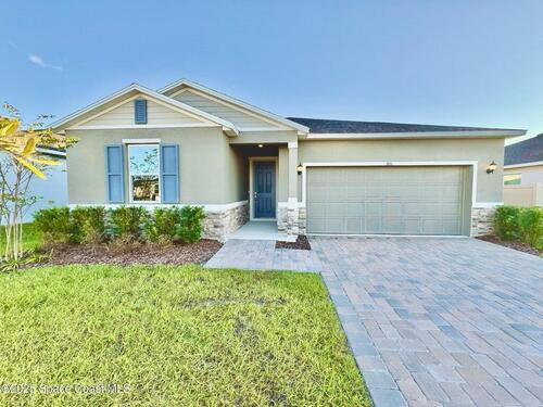 386 Glaspell Circle SE, Palm Bay, FL 32909