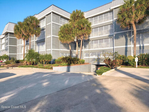 905 N Harbor City Boulevard, Melbourne, FL 32935