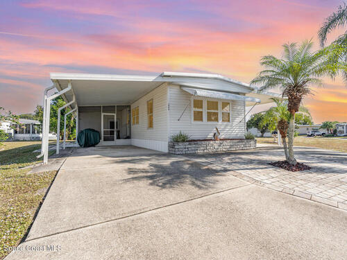 1066 Moonlight Court NE, Palm Bay, FL 32907