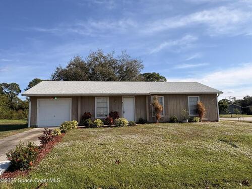 491 Alameda Avenue SE, Palm Bay, FL 32909