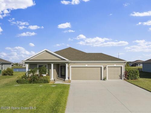 8476 Laguna Circle, Micco, FL 32976