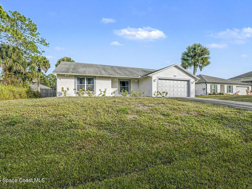 709 Haryestor Avenue SW, Palm Bay, FL 32908