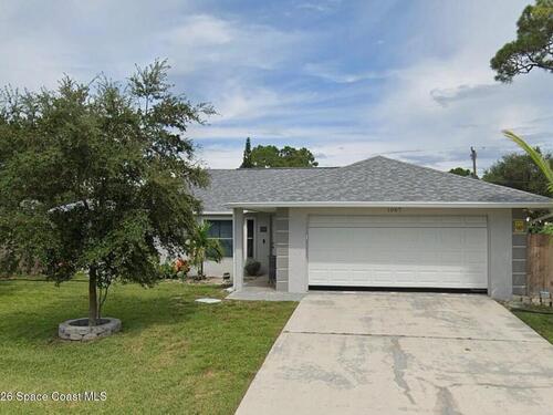 1067 Heath Avenue NW, Palm Bay, FL 32907