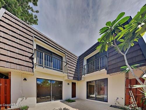 2313 Vista Oaks Circle NE, Palm Bay, FL 32905