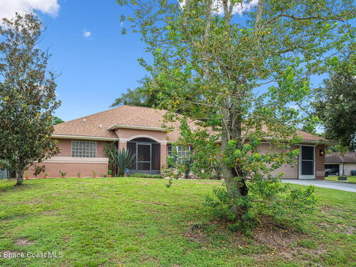 1601 Kanabec Avenue NW, Palm Bay, FL 32907
