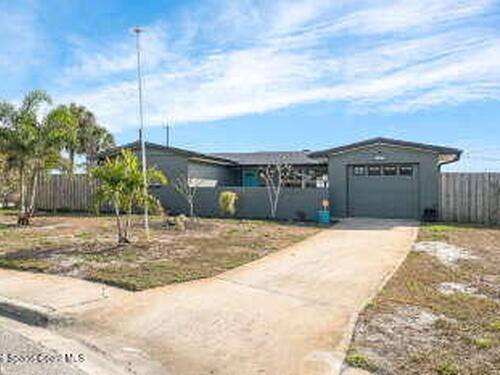 472 Ironwood Drive, Melbourne, FL 32935