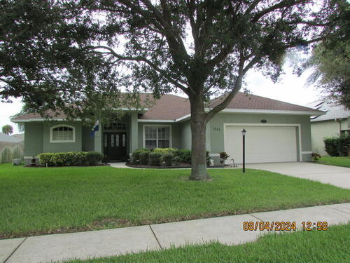 1882 Woodfield Circle, Melbourne, FL 32904