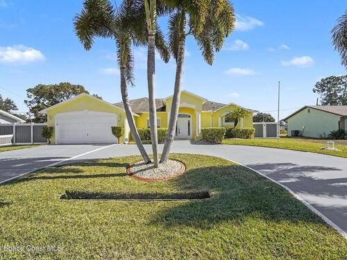 315 Bryn Mawr Avenue NE, Palm Bay, FL 32907
