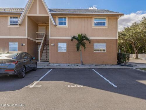 125 Bristol Lane, Melbourne, FL 32935