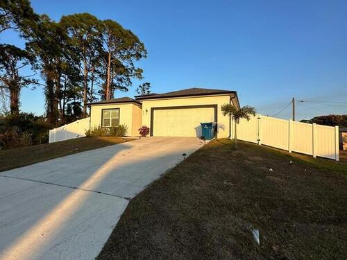 893 Altura Avenue SE, Palm Bay, FL 32909