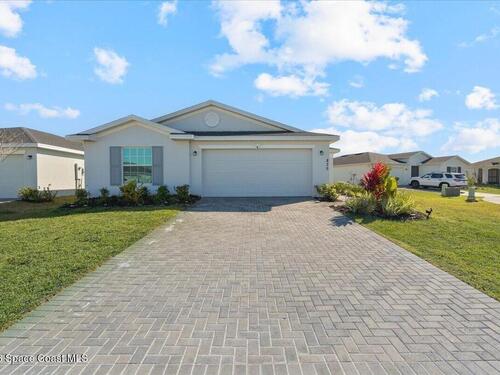 875 Dockside Drive SW, Palm Bay, FL 32908