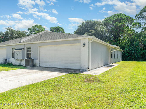 317 Sun Dial Court, Cocoa, FL 32926