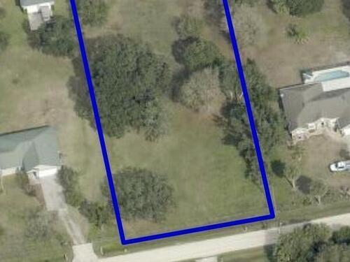 000 Vacaro Avenue, Cocoa, FL 32926