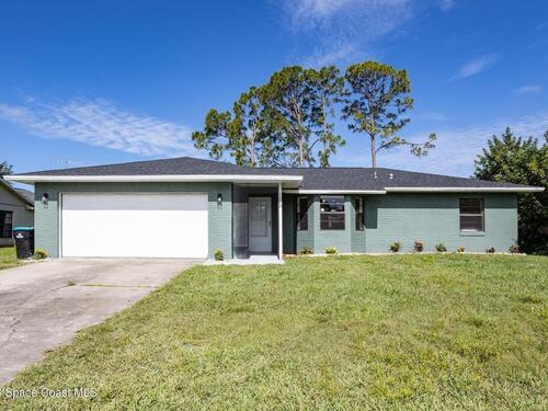 1020 Lee Avenue NW, Palm Bay, FL 32907