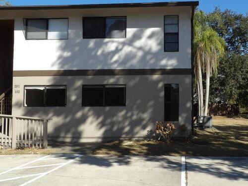 1915 Agora Circle SE, Palm Bay, FL 32909