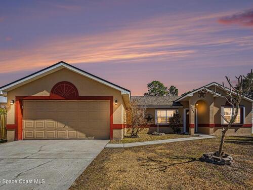 2941 Denver Avenue SE, Palm Bay, FL 32909