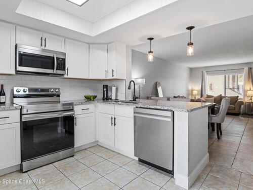 1515 Huntington Lane, Rockledge, FL 32955