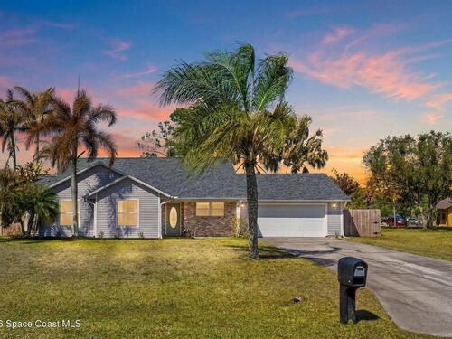 449 Gilbert Drive NE, Palm Bay, FL 32907