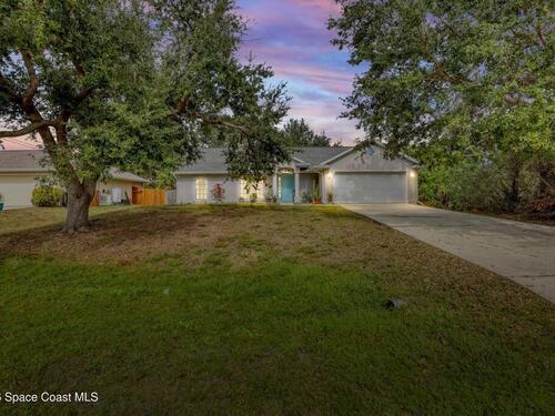 457 Saint Andre Boulevard SW, Palm Bay, FL 32908