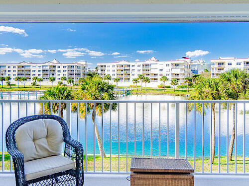 8871 Lake Drive, Cape Canaveral, FL 32920