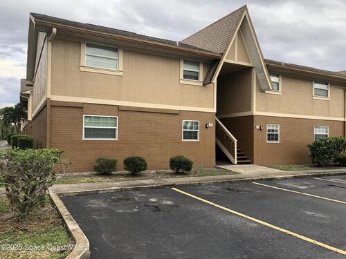 203 Bristol Lane, Melbourne, FL 32935